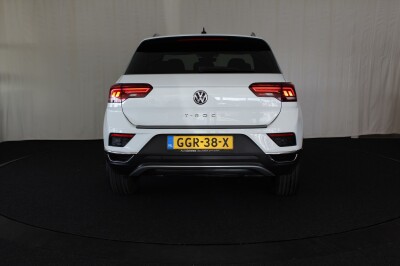 Volkswagen-T-Roc-5